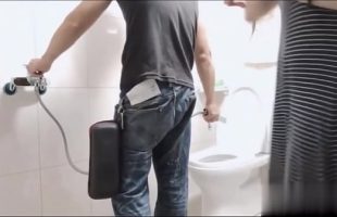 Anh thợ sửa vòi nước và cô chủ nhà sexy